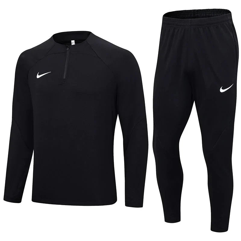 Conjunto de Treino Nike Dri-FIT 2024 - Preto