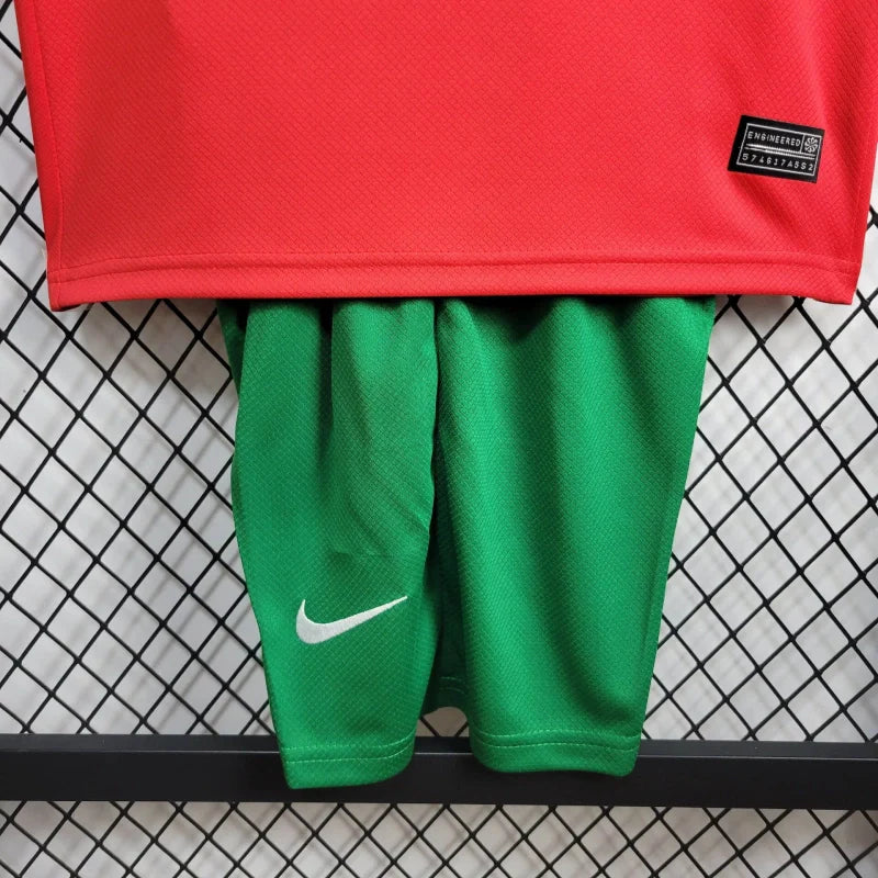 Kit Infantil Portugal Home 24/25 - Lançamento