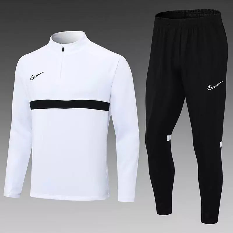 Conjunto de Treino Nike Dri-FIT 2024 - Branco