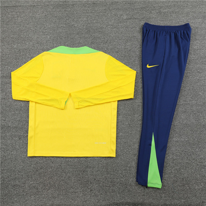 Conjunto de Treino Brasil 24/25 Nike - Lançamento