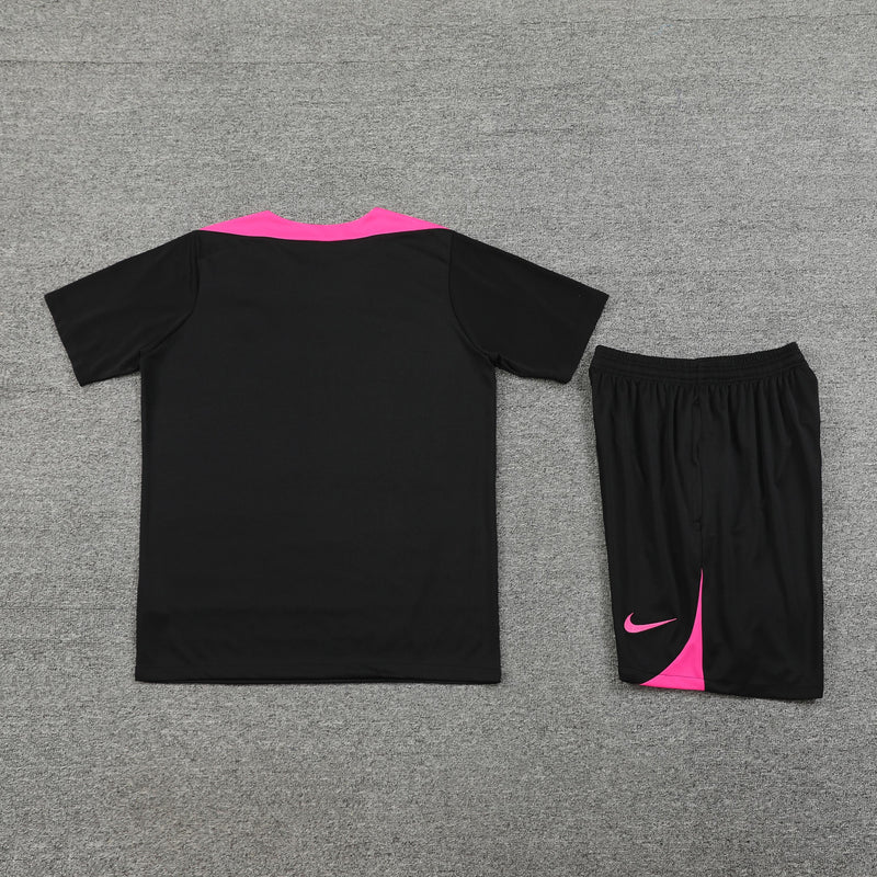 Conjunto de Treino Chelsea 24/25 - Preto e Rosa