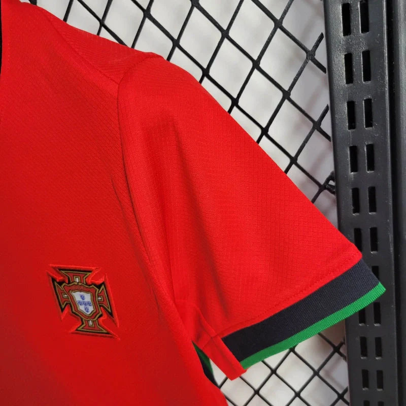 Kit Infantil Portugal Home 24/25 - Lançamento