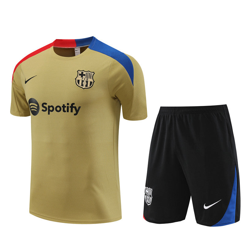 Kit de Treino Barcelona 24/25 - Dourado