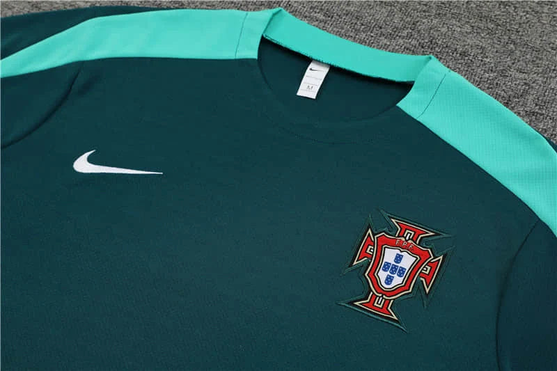 Conjunto de Treino Portugal 24/25 - Verde - Lançamento