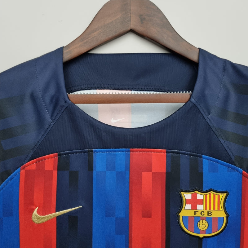 Camisa Feminina Barcelona I 22/23 Nike - Grená